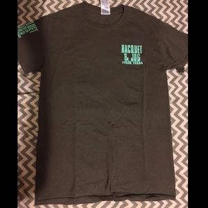 Gray tshirt
